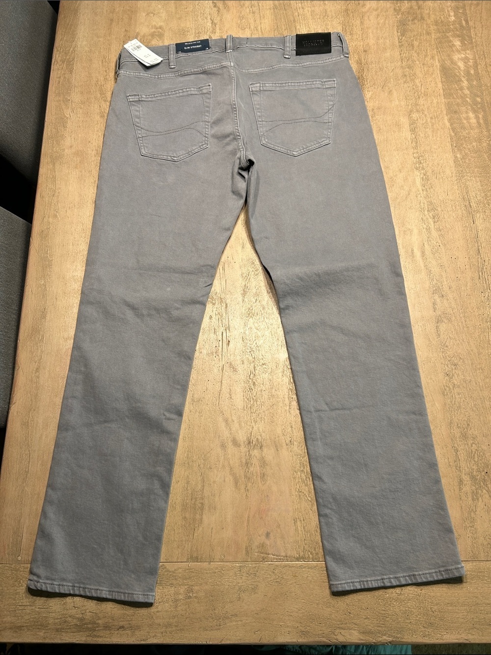 Hollister Men's Slim Straight Jeans in Light Gray 36x32 - Picture 6 of 6